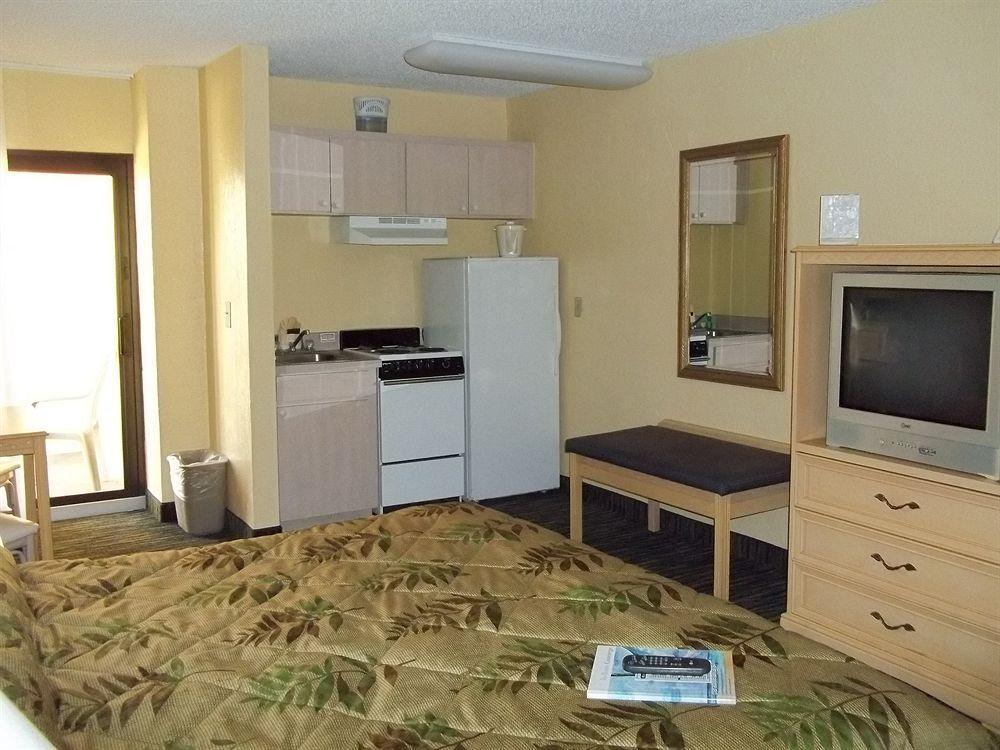 Holiday Inn Express & Suites Oceanfront Daytona Beach Shores By Ihg Εξωτερικό φωτογραφία