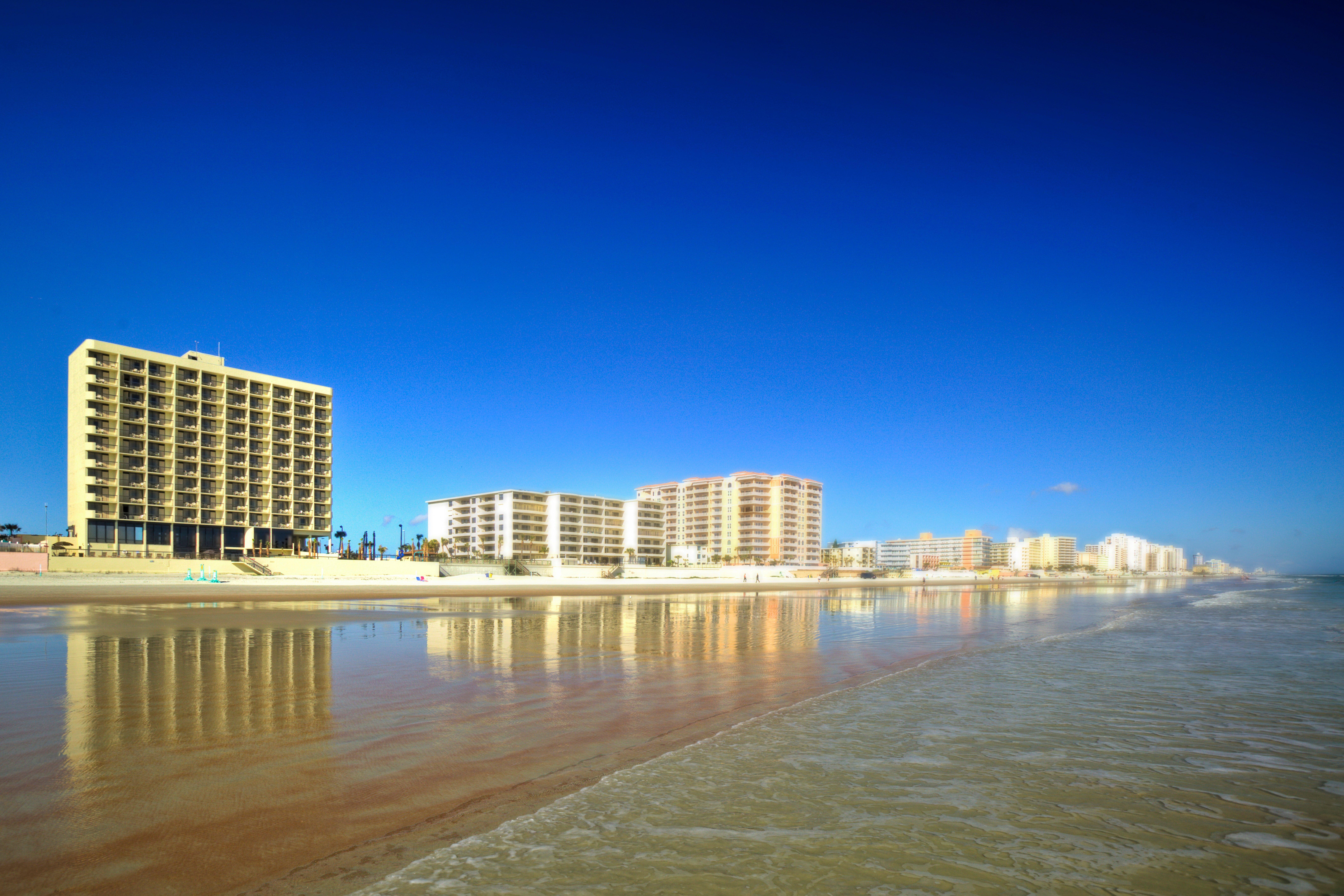 Holiday Inn Express & Suites Oceanfront Daytona Beach Shores By Ihg Εξωτερικό φωτογραφία