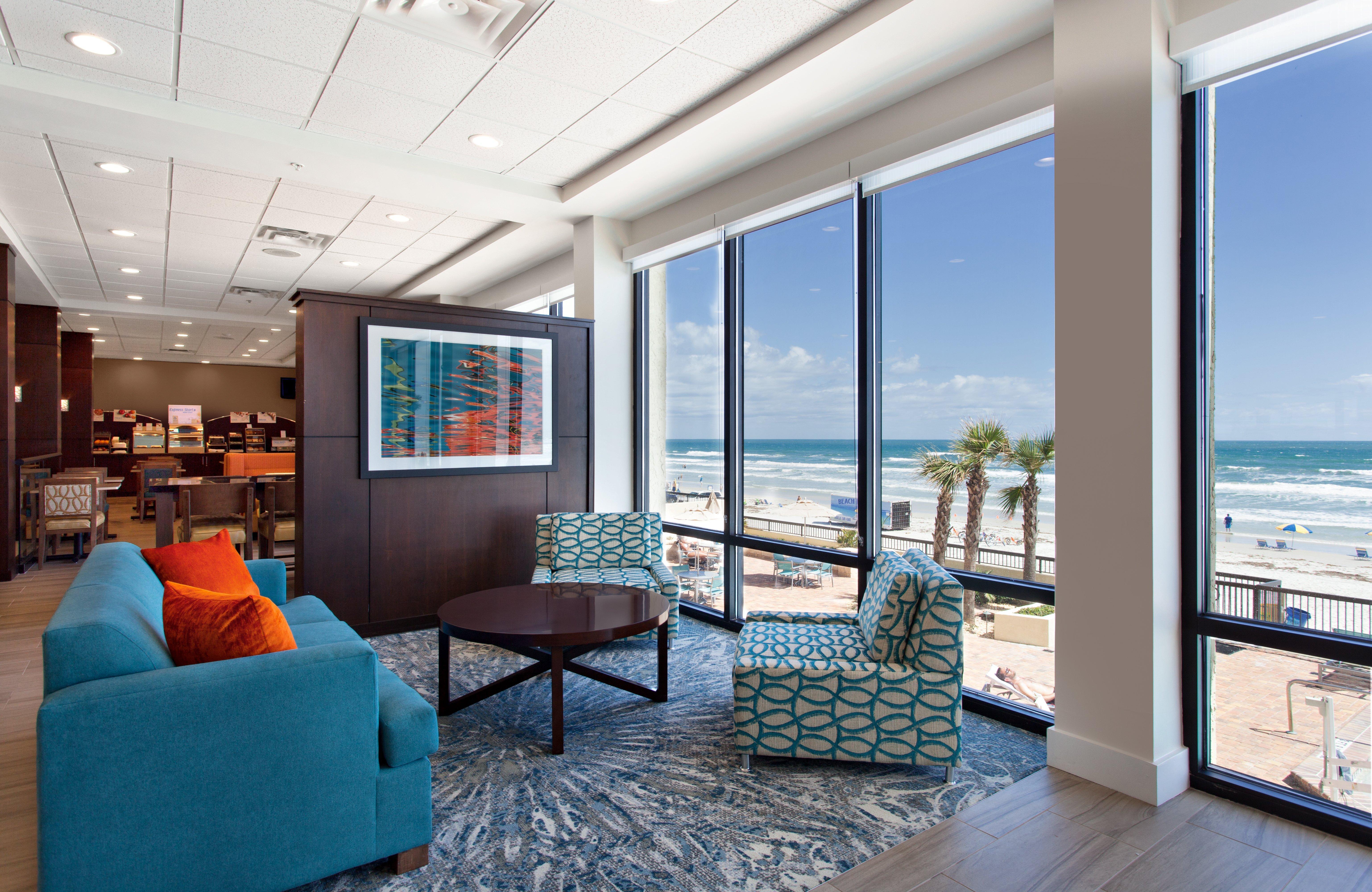 Holiday Inn Express & Suites Oceanfront Daytona Beach Shores By Ihg Εξωτερικό φωτογραφία