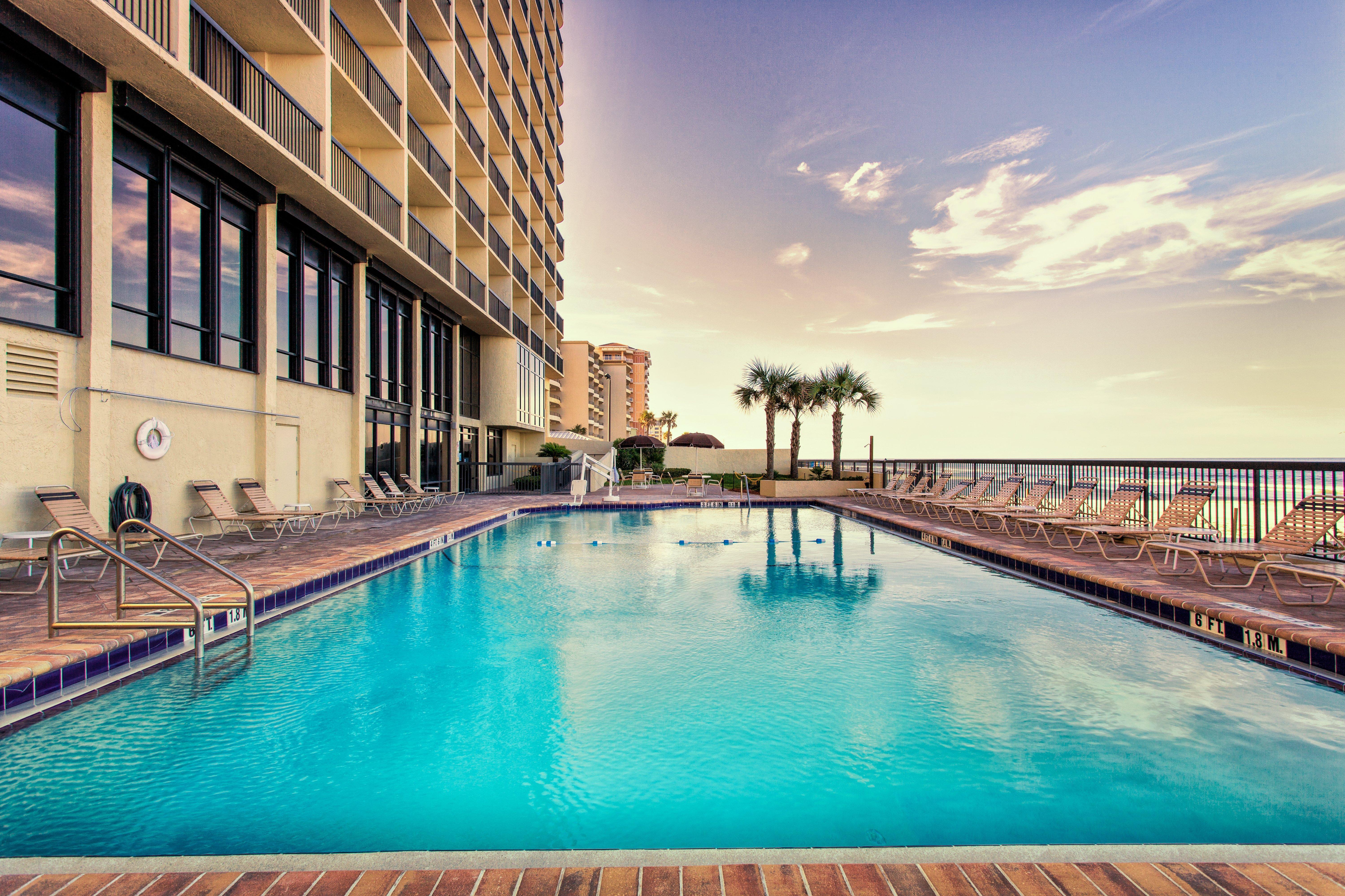 Holiday Inn Express & Suites Oceanfront Daytona Beach Shores By Ihg Εξωτερικό φωτογραφία