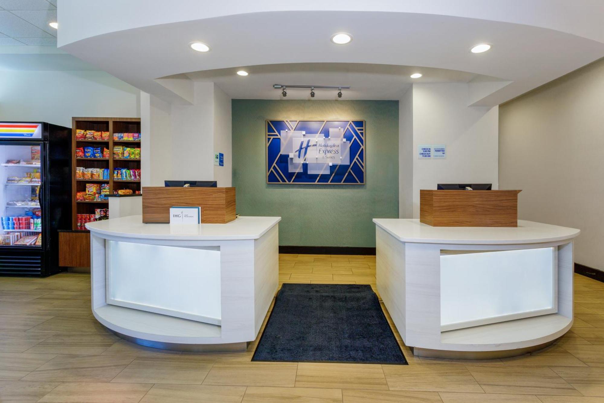 Holiday Inn Express & Suites Oceanfront Daytona Beach Shores By Ihg Εξωτερικό φωτογραφία