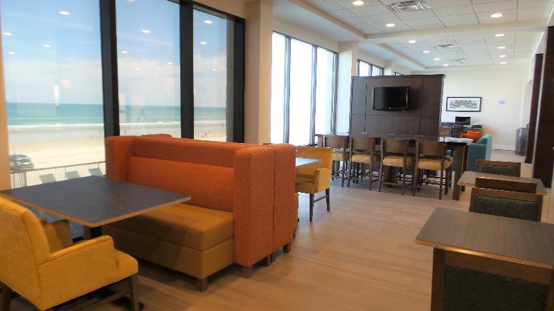 Holiday Inn Express & Suites Oceanfront Daytona Beach Shores By Ihg Εξωτερικό φωτογραφία